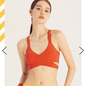 Wakingbee Signature Sports-bra Top
